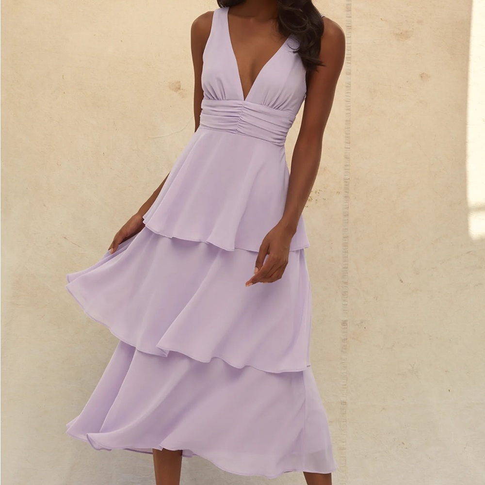 Lulu’s Celebration Time Lavender Sleeveless Tiered Midi Dress - L